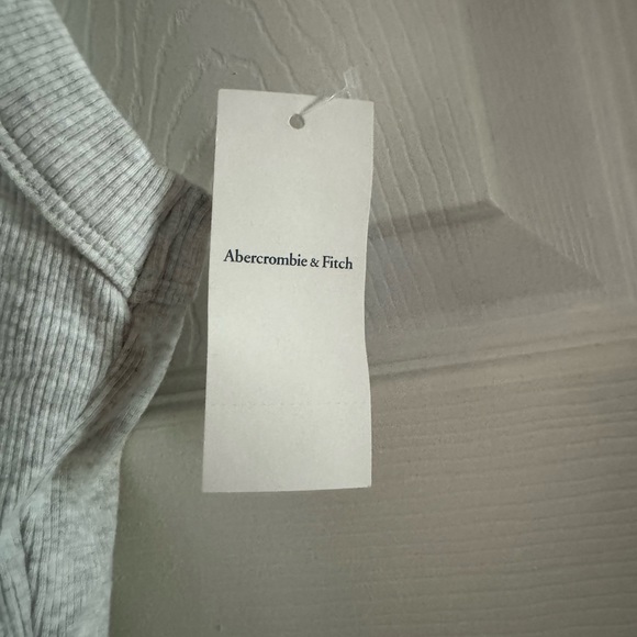 Abercrombie & Fitch Soft A&F Tank - Picture 2 of 5